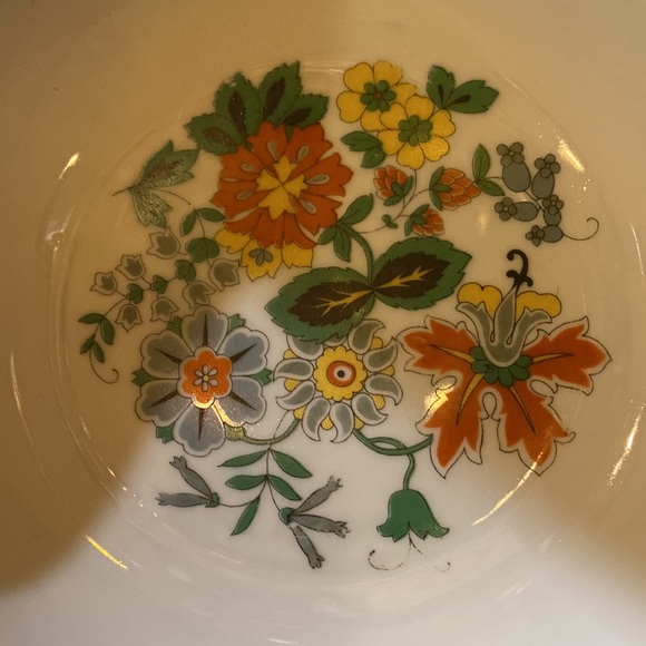 German porcelain serving plate and bowls set of 7 - Picture 3 of 6